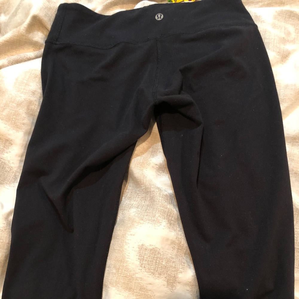 Lululemon capri workout pants